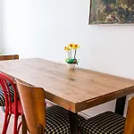 Appartement Lublanska 12 *
