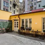 Lublanska 12 *
