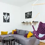 Lublanska 12 Apartmán *