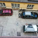 Lublanska 12 Πράγα
